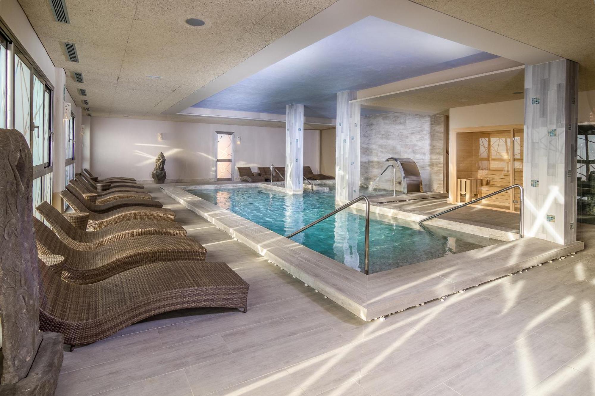 Zahara Beach & Spa By Qhotels - Adults Recommended Zahara de los Atunes Exterior photo The spa at the Hotel