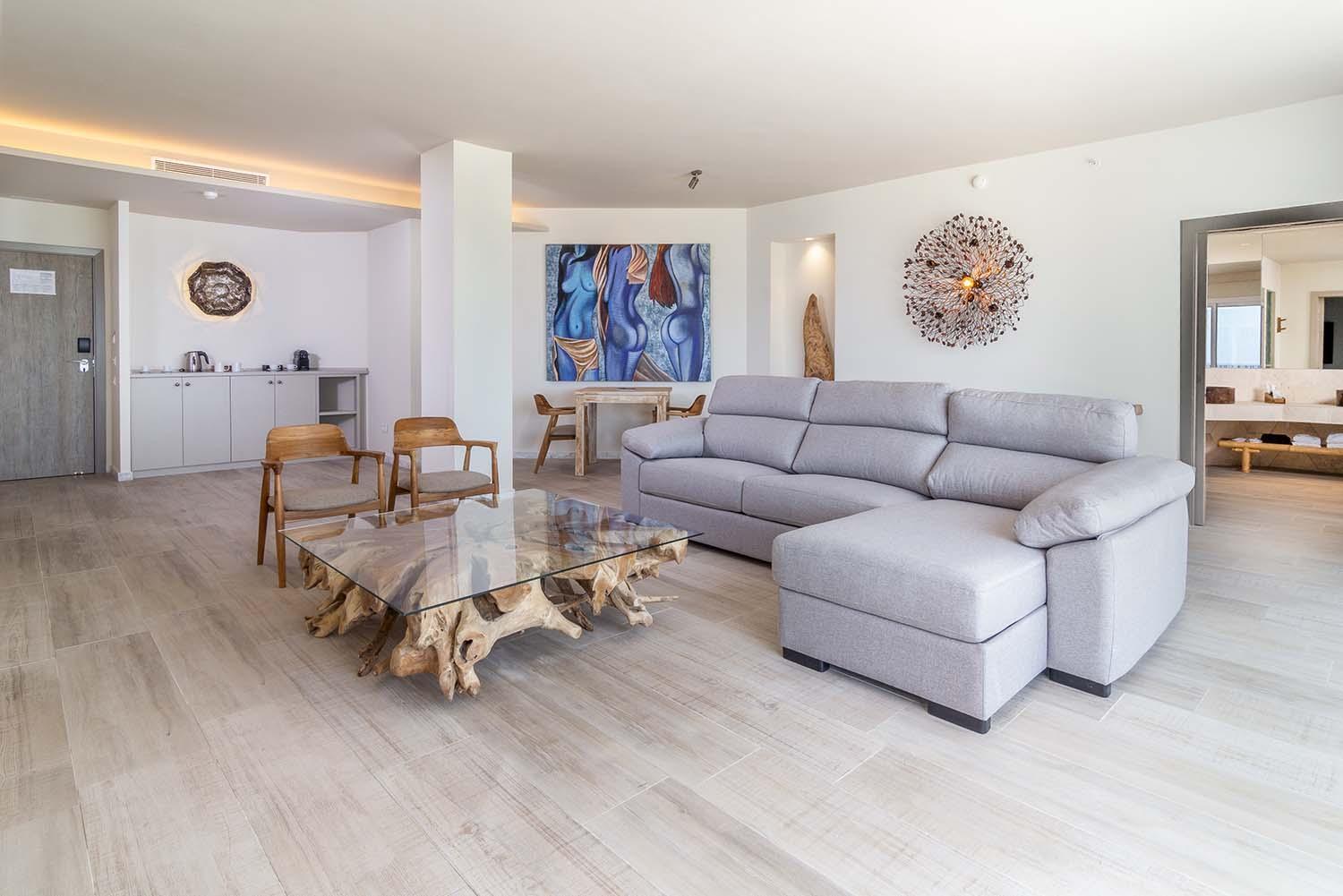 Zahara Beach & Spa By Qhotels - Adults Recommended Zahara de los Atunes Room photo Interior of a suite at the hotel
